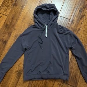 lululemon twisted and tucked pull over hoodie size 6. Feel free to bundle.